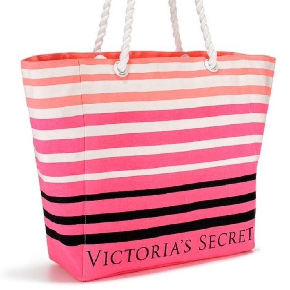 💕 Beautiful Victoria’s Secret Tote 💕